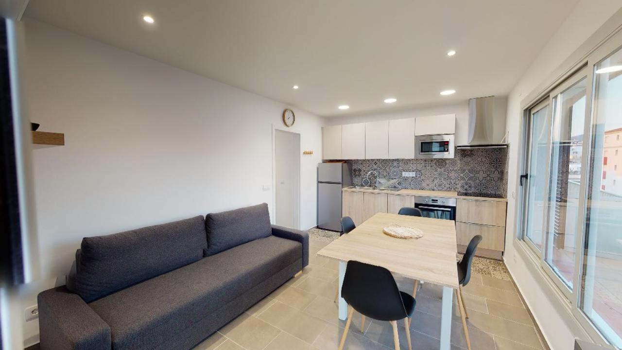 Apartament Atico Con Vista Mar. 50 M De La Playa - Casa Nova 13 Roses Zewnętrze zdjęcie