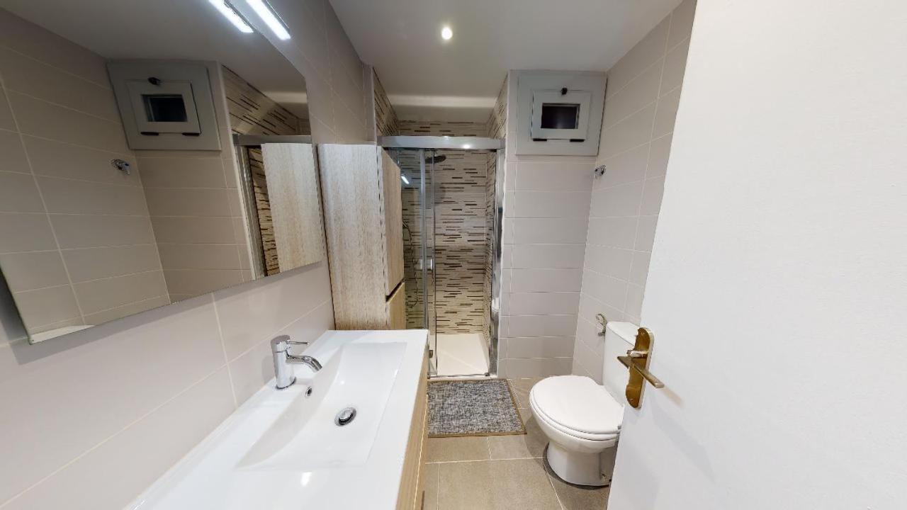 Apartament Atico Con Vista Mar. 50 M De La Playa - Casa Nova 13 Roses Zewnętrze zdjęcie